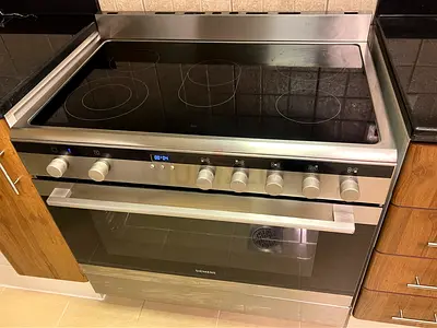 Siemens iQ700 Electric Ceramic Cooking Range 90Cm , DELIVERY + WARRANTY