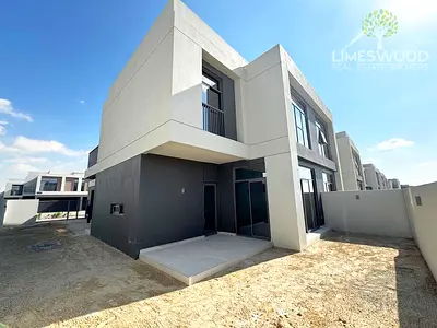 3 BR Corner| Single Row | Closed Kitchen| Phase I
