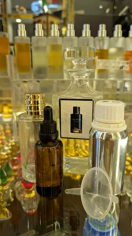 Assorted mens fragrance decants and samples - mixing items