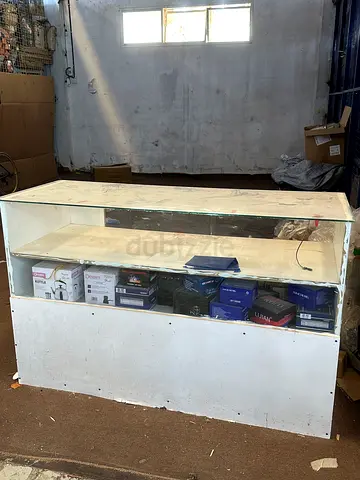 Shop counter