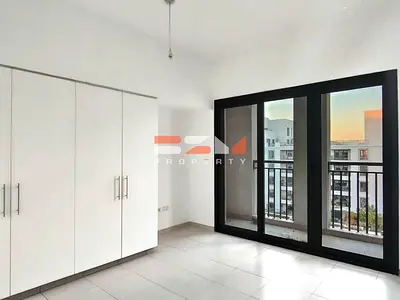 Large 3BR Apartment | Pool Facing | Vacant Now