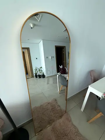 Full-length arched floor mirror with gold frame - excellent condition