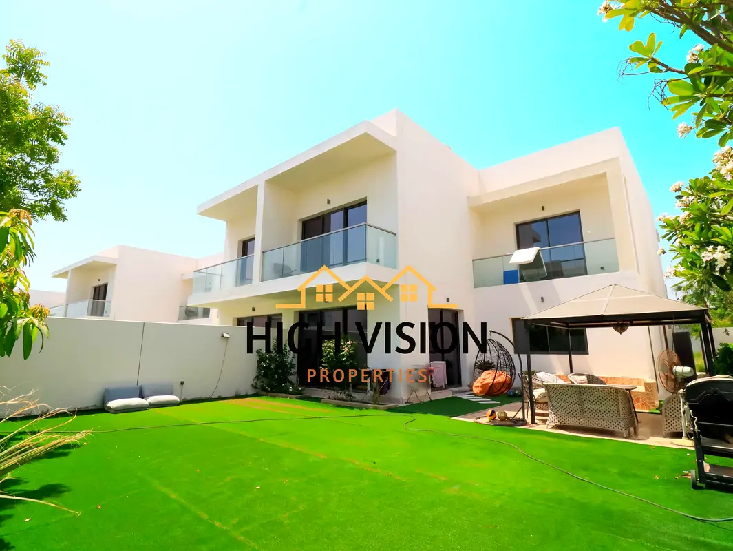 HOT DEAL | Fully Upgraded Luxury Villa | 3Y Layout