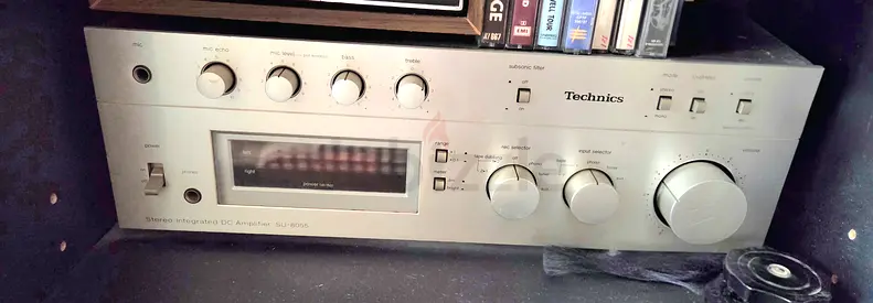Technics Stereo Integrated Amplifier (Vintage) - Good Working Condition