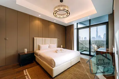 Luxury High-Floor 1BR | Burj Khalifa View | Infinity Pool & Gym