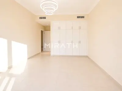 Spacious Villa | Elegant| Close to beach