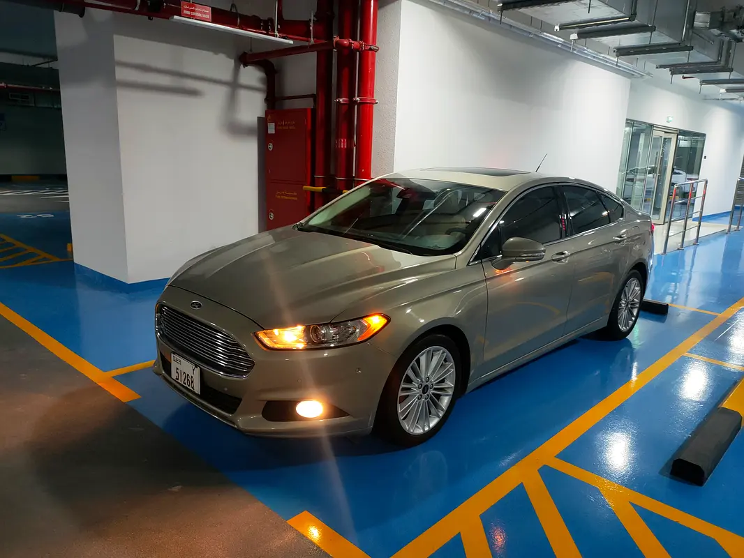 Ford Fusion 2015 — photo 1 of 20