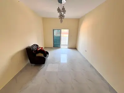 شقه للايجار السنوي في الجرف غرفه وصاله بلكونه تكييف مركزي موقع مميز قريب من السوق الصيني سهل الانتقال لدبي والشارقة