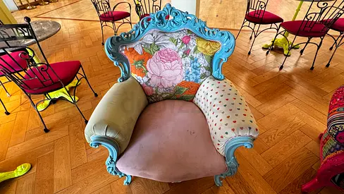 EBARZA PICASSO ACCENT CHAIR Total 12 Chair