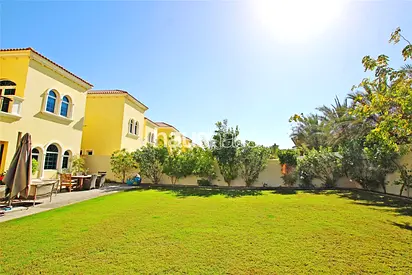 Well maintained | District 5 | Immaculate Garden
