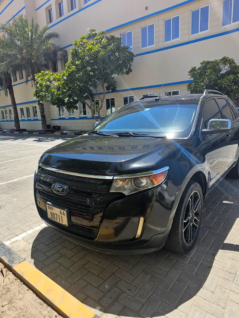 Ford Edge 2015 — photo 1 of 5