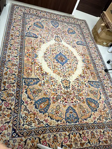 Authentic Persian Hand-Knotted Rug – 6m² – Excellent Condition – Made in Iran PRICE IS NEGOTIABLE