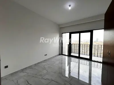 Brand New | Ready to Move | High Floor | 6 Cheqs.
