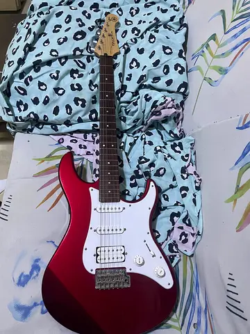 Yamaha Pecifica Metallic Red Guitar Strat