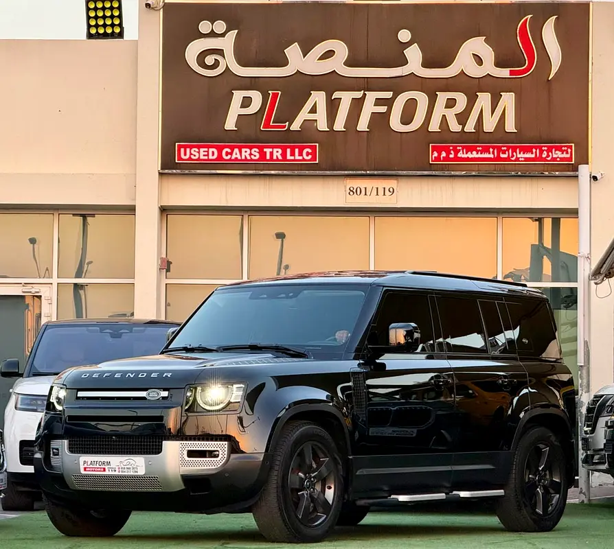 Land Rover Defender 2023 — photo 1 of 19