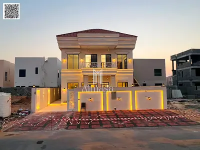 فيلا كلاسيكية فاخرة بتصميم قصري تطل على الحديقة | ملكية حرة