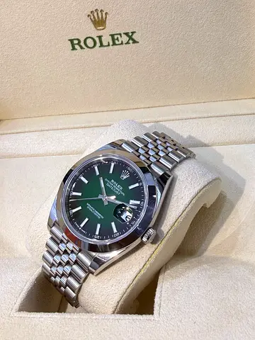 Date just 2024 used full set
