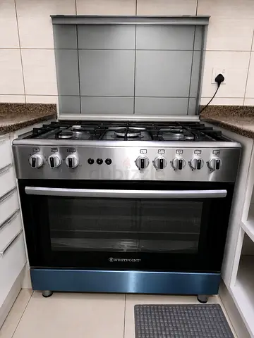 🔥 Immediate Move Out Sale – Westpoint Freestanding Gas Cooker with Oven | Like New | Excellent Work