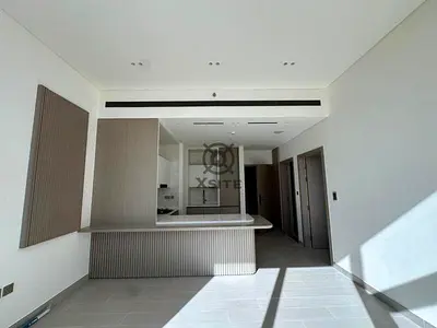 Spacious Layout |Unfurnished |Ready to Move