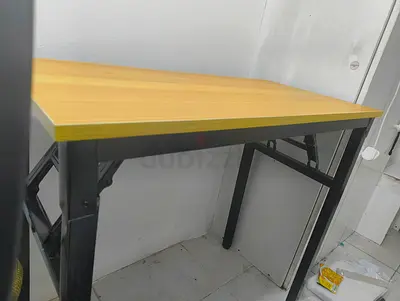 Folding metal-frame study table with wooden top