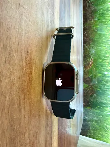 Apple Watch Ultra (1st Generation) – Excellent Condition – Box Included