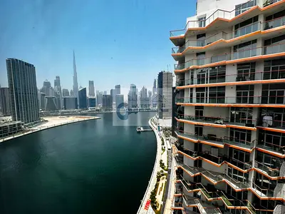 BURJ VIEW-DESIGNER FURNISHED - SPACIOUS SIZE-
