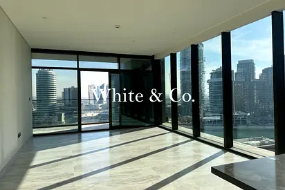 Large Layout | Canal View | Luxury Living