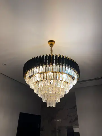 Crystal tiered chandelier - great condition