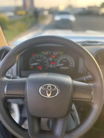 2026 Toyota LAND CRUISER 70 SERIES — миниатюра 9