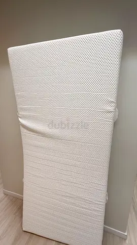 Single mattress / foam topper in clean  — very good condition and few time used only