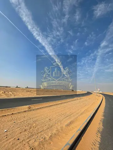 فرصة استثمارية مميزة – 3 أراضٍ سكنية في مزيرعة | الشارقة
📍 الموقع:
إمارة الشارقة – منطقة مزيرعة
