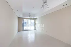 Chiller Free with Study Room | Vacant Unit