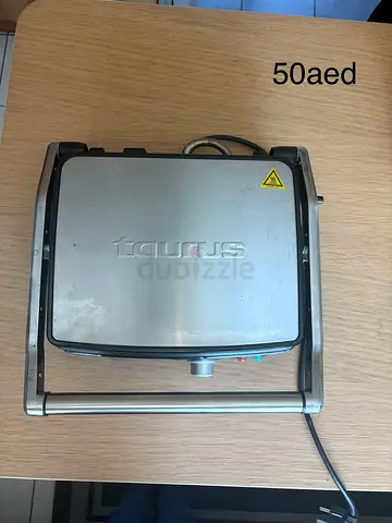 Taurus electric grill with ceramic stone plates