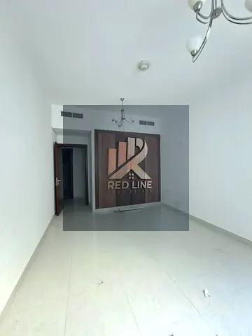 🏡 2 Bedroom Apartment for Rent in Al Majaz 3 – Sharjah 🏡 A great opportunity to live in the heart of Al Majaz 3, in a prime location overlooking Ne