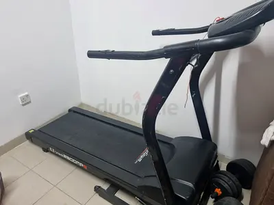 EZ track2500mp3 Foldable treadmill for home use in very good condition