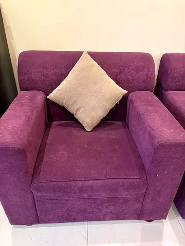 Comfortable Purple Single-Seat Sofa Armchair - Good Condition