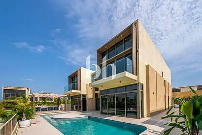 Corner Unit | Private Pool | Brand New