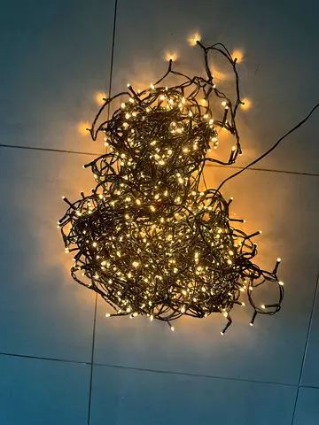 Warm white outdoor/indoor string fairy lights - working, long length