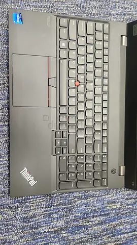 Lenovo T16 gen 1 (i7 12th )