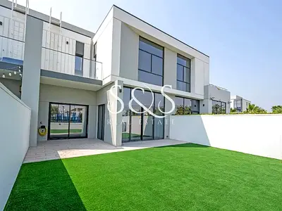 3BR Type B | Private Garden | Park & Community Views