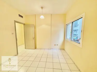 Luxury 2 bhk with balcony. Close Hall near Dubai border