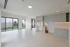 Vacant Now | Single Row Unit | Landscaped