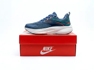 Nike Shoes - Mens Size 40
