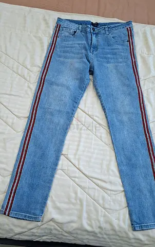 Side-striped jeans, size XL