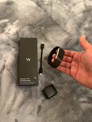 Whoop MG + Whoop 4.0 Hardware + wireless charger