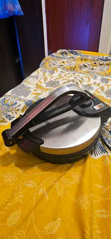 Roti maker