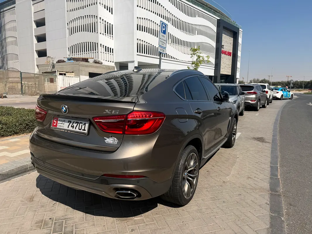 BMW X6 2017 — photo 1 of 6