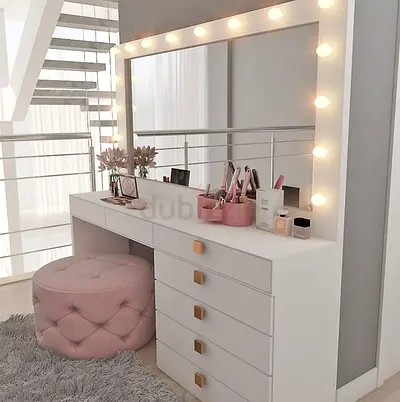 White Vanity Dressing Table with Hollywood Mirror and Drawers
