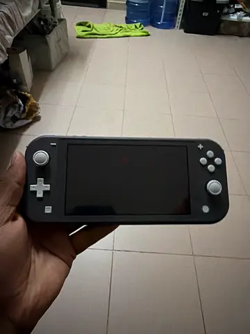 Nintendo Switch Lite (Gray) - Excellent condition