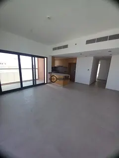 3 bedrooms with 4 bathrooms and balcony by the pool